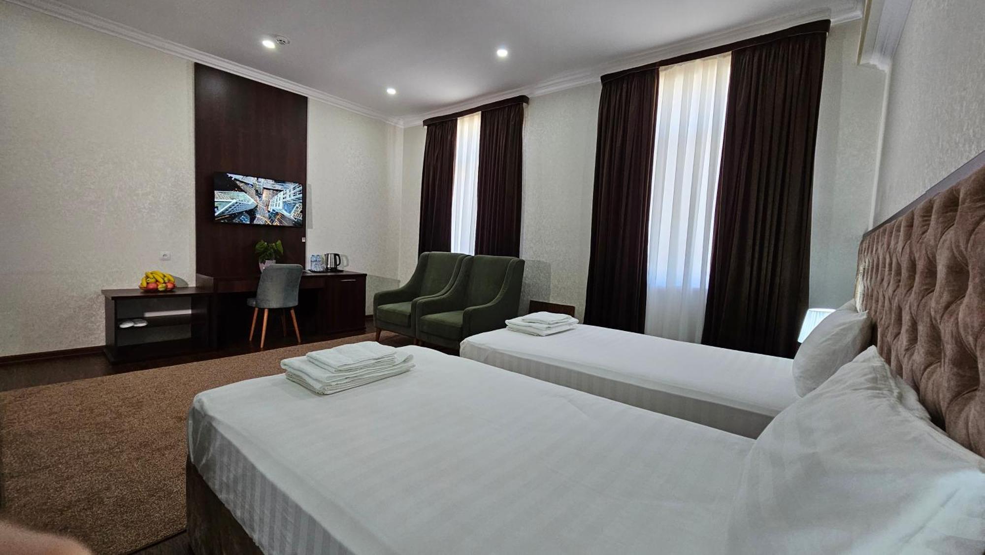 Grand Turon Plaza Hotel Tashkent Exterior photo
