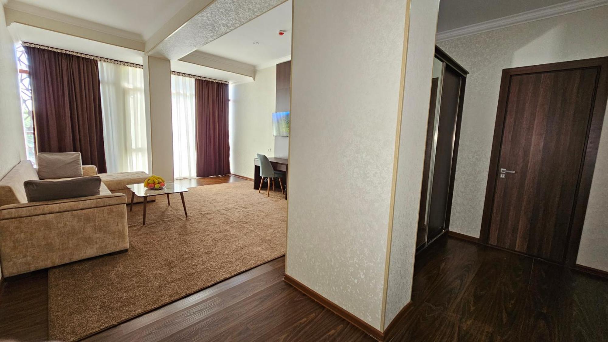 Grand Turon Plaza Hotel Tashkent Exterior photo