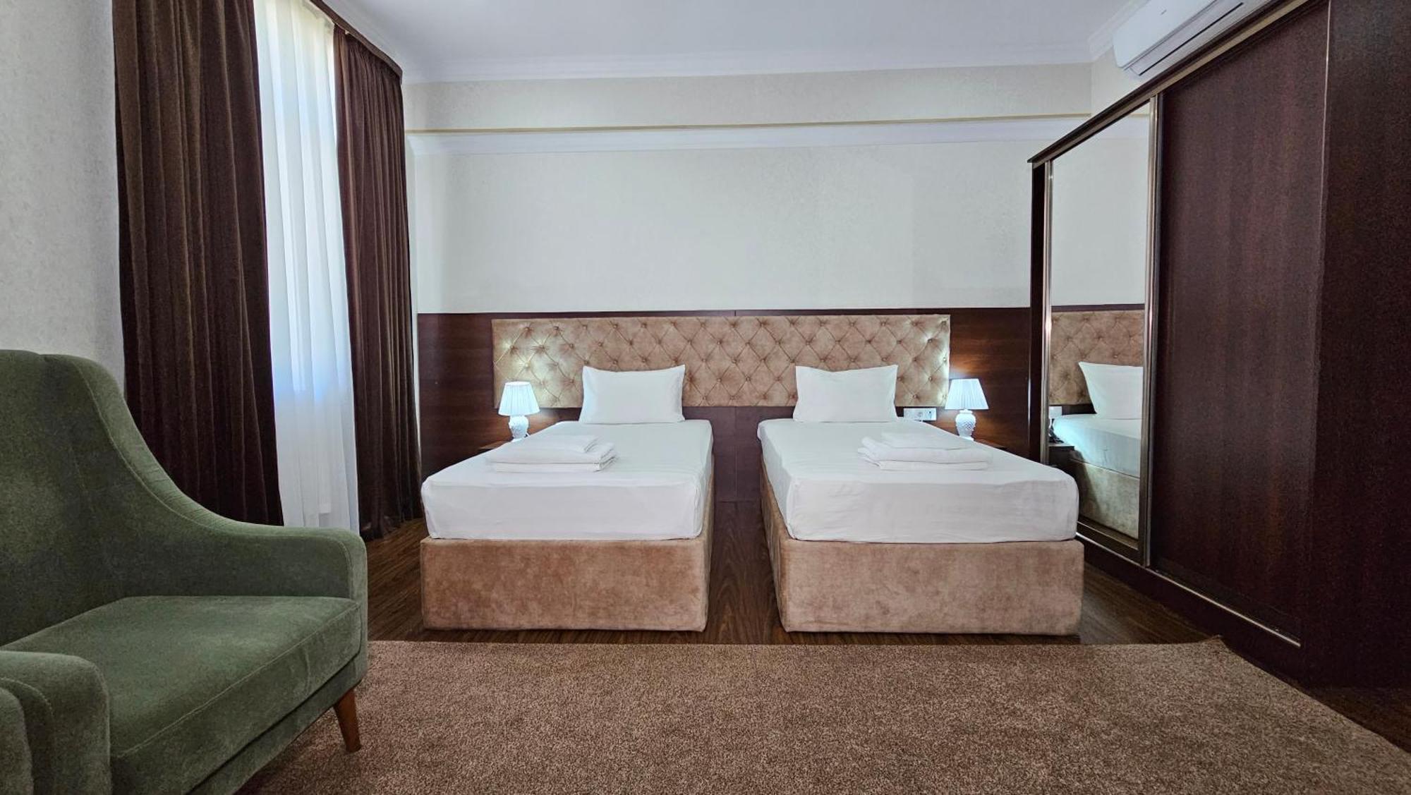 Grand Turon Plaza Hotel Tashkent Exterior photo