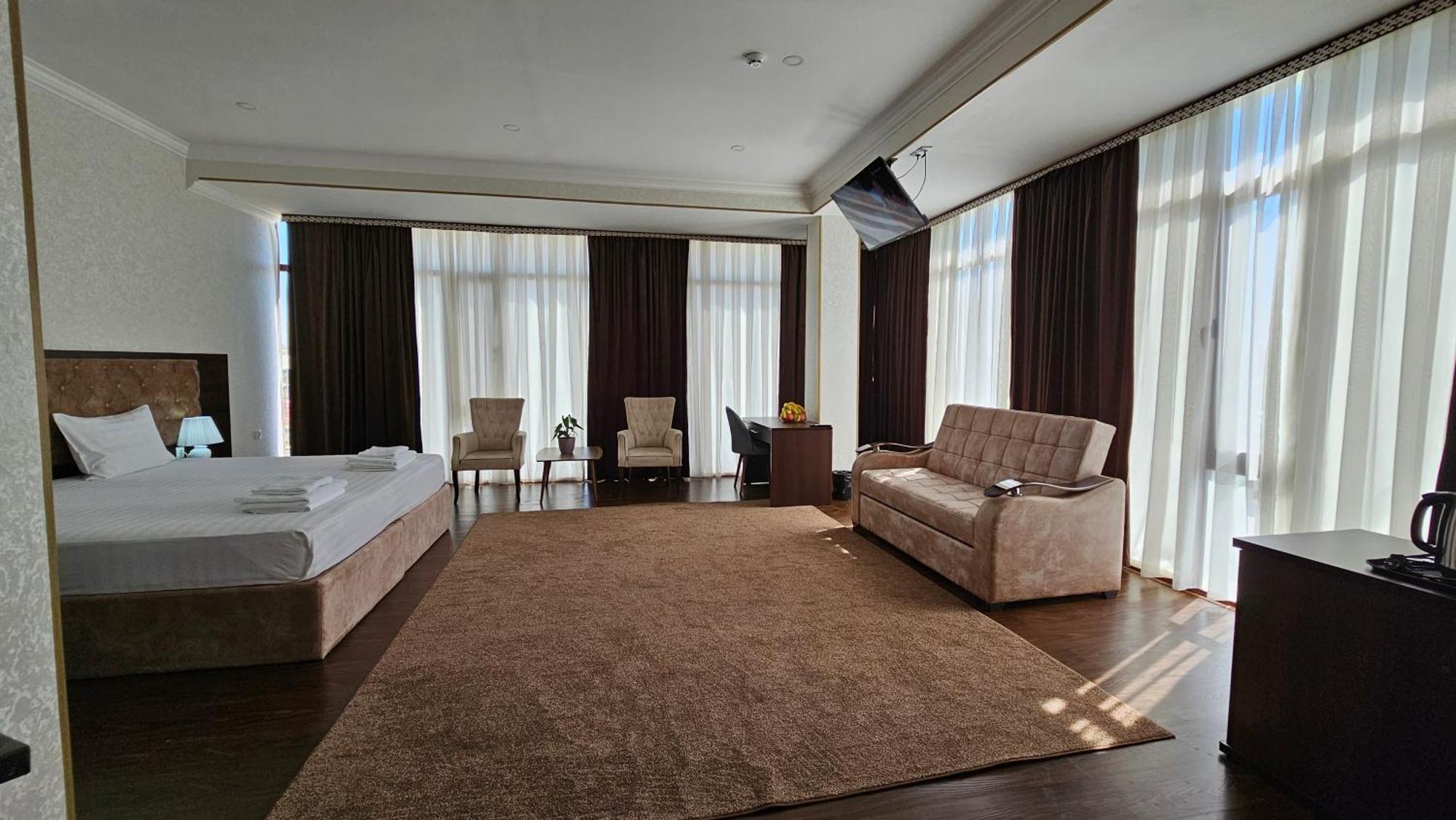 Grand Turon Plaza Hotel Tashkent Exterior photo
